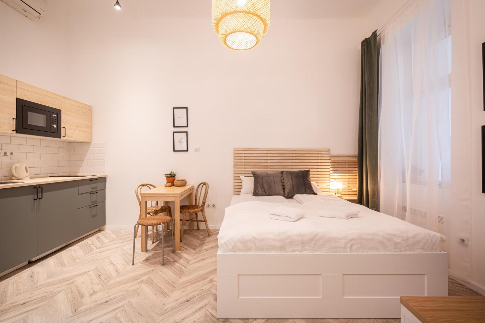 A20- Bp Modern Boutique * Boedapest